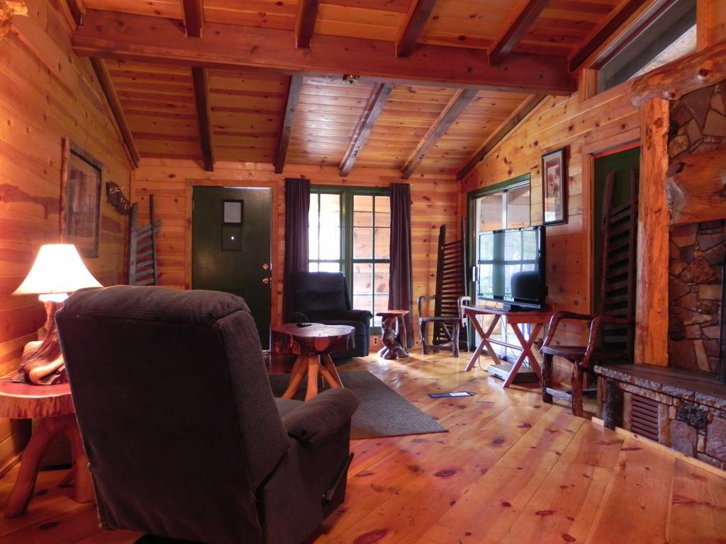 Apache Village Cabins รุยโดโซ ห้อง รูปภาพ