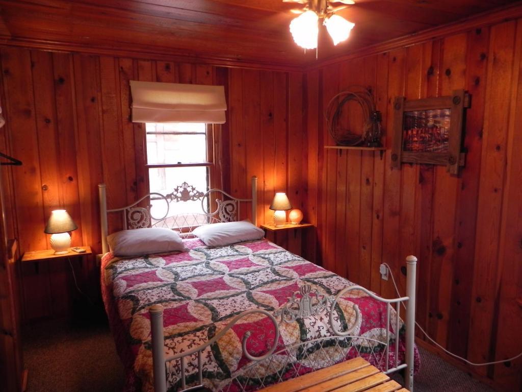 Apache Village Cabins รุยโดโซ ห้อง รูปภาพ